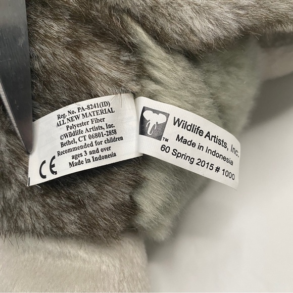 Adorable Gray Wolf Stuffed Animal/Plush made by Wildlife Artist Inc - Picture 8 of 8